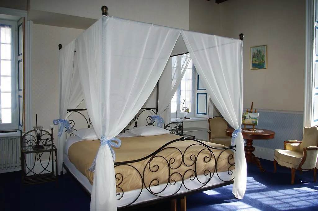 Maison Du Procureur Du Roy Bed and Breakfast Montmarault 3*,