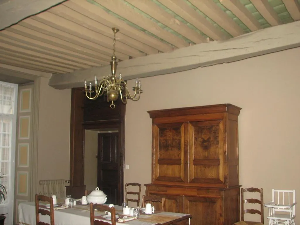 Bed & Breakfast Maison Du Procureur Du Roy Bed and Breakfast Montmarault