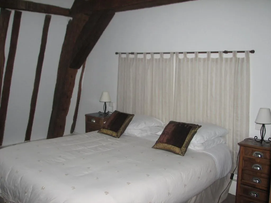 Bed & Breakfast Maison Du Procureur Du Roy Bed and Breakfast Montmarault